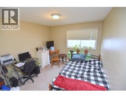 938 COURTLAND Drive - 19