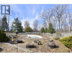 938 COURTLAND Drive - 33