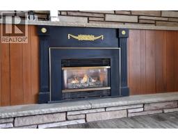 938 COURTLAND Drive - 5