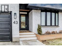 43 SOUTHVIEW Crescent - 3