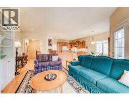 44 LASCHINGER Boulevard - 21