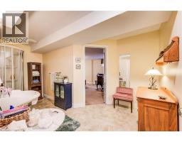 44 LASCHINGER Boulevard - 31