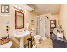 44 LASCHINGER Boulevard - 32