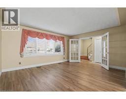 144 AVONDALE Road - 8