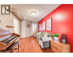 90 UDVARI Crescent - 13