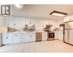 90 UDVARI Crescent - 16