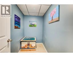 90 UDVARI Crescent - 32