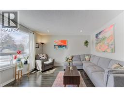 110 LILLIAN Drive UnitNo. A - 3