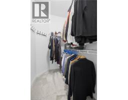 43 LOWRIE Crescent - 20