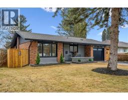 881 DUNBAR Road - 2