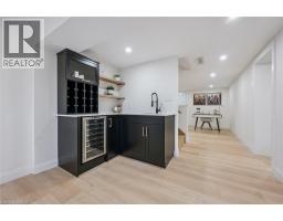 881 DUNBAR Road - 24