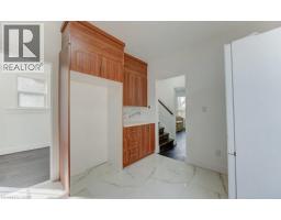 80 LANCASTER Street W - 13