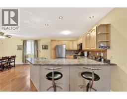 50 WELLINGTON Avenue - 10