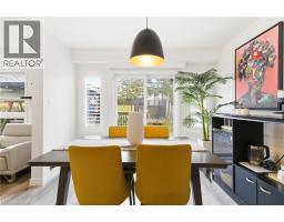 159 SOPHIA Crescent - 10