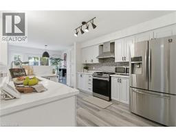 159 SOPHIA Crescent - 13