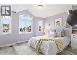 159 SOPHIA Crescent - 25