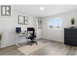 159 SOPHIA Crescent - 28