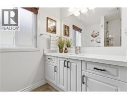 159 SOPHIA Crescent - 30