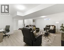 159 SOPHIA Crescent - 32