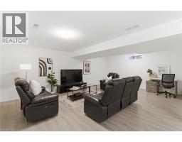 159 SOPHIA Crescent - 34