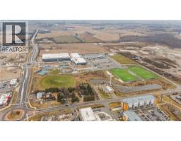 159 SOPHIA Crescent - 42