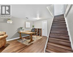 49 ERIE Avenue N - 26