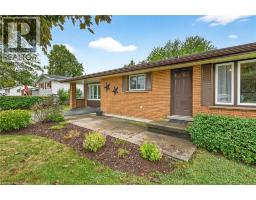 49 ERIE Avenue N - 40