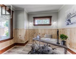 690 WALLACE Avenue N - 16