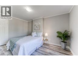 690 WALLACE Avenue N - 21