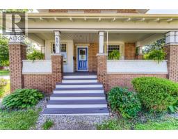 690 WALLACE Avenue N - 4