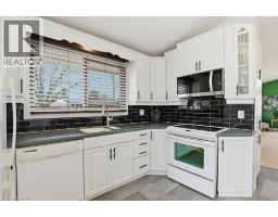 81 NORTH PARK Crescent - 9