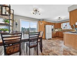 1481 NORFOLK COUNTY ROAD 19 E - 8