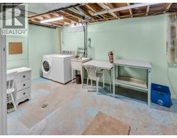 28 UNDERHILL Crescent UnitNo. 3 - 18