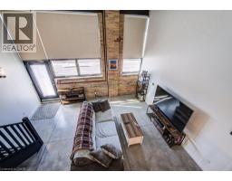 85 SPRUCE Street UnitNo. 103 - 33