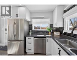 16 SWALLOW Lane - 15