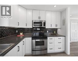 16 SWALLOW Lane - 16