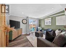 16 SWALLOW Lane - 19