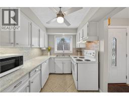 229 LAURENTIAN Drive - 11