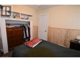 122 BRUCE Street - 12