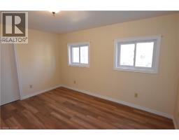 122 BRUCE Street - 13