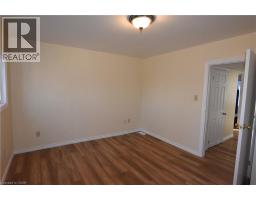 122 BRUCE Street - 14