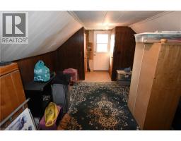 122 BRUCE Street - 21