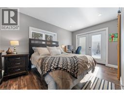 32 NICHOL Street W - 15