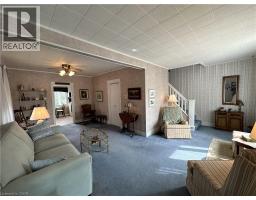 221 CHAPMAN Street E - 10