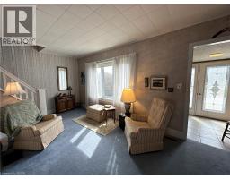 221 CHAPMAN Street E - 11