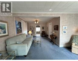 221 CHAPMAN Street E - 12