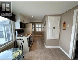 221 CHAPMAN Street E - 20