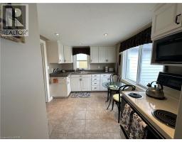 221 CHAPMAN Street E - 23