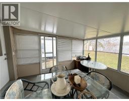 221 CHAPMAN Street E - 37