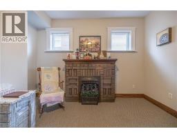 318 FREDERICK Street - 2